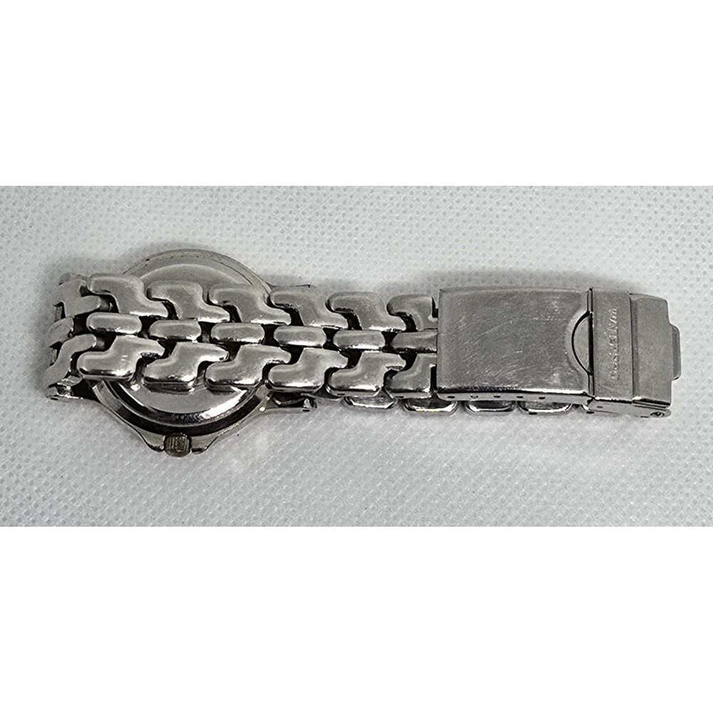 Women's Guess Waterpro Petite Gray Dial Date Silver Tone Case Bracelet Watch 11 - Picture 7 of 9